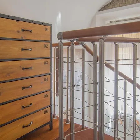 Spanish Steps Mini-loft *